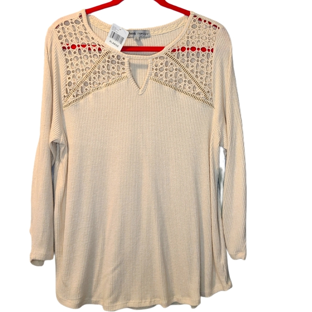 NWT🆕️! *BUNDLE 2 TOPS, GET A 3RD FREE! Cream Longsleeve✨️Size XL
